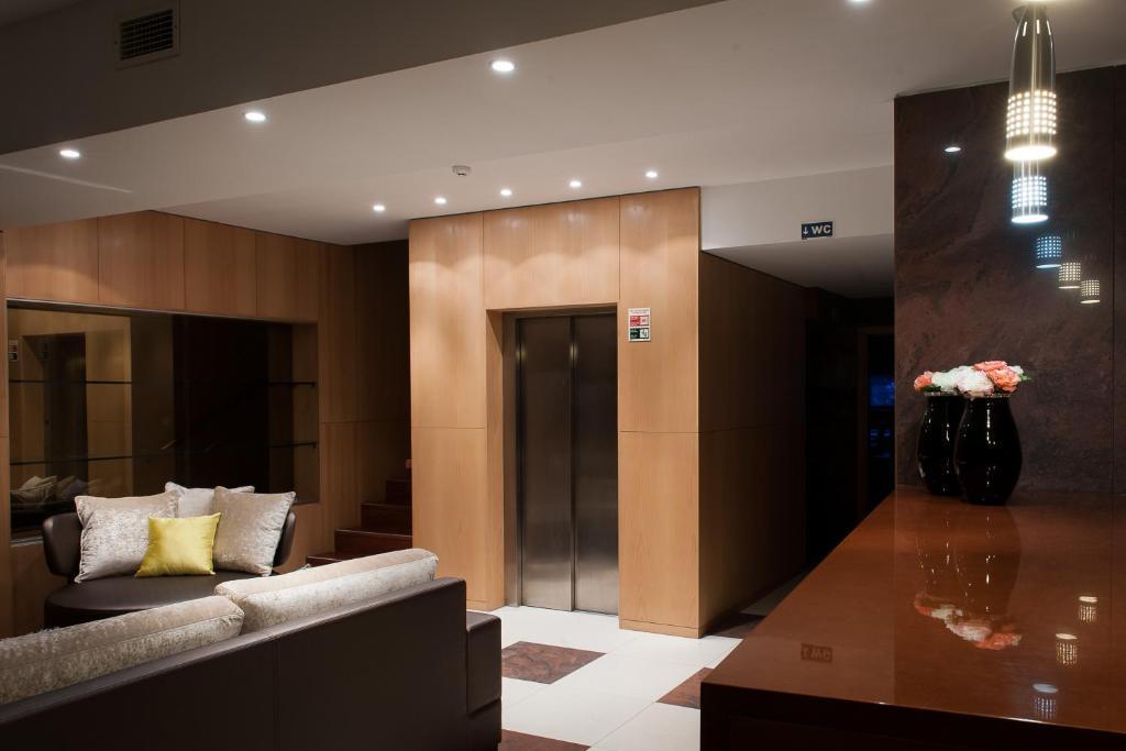 Mondim Al & Hotel